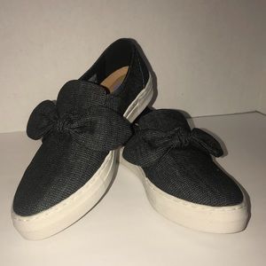 Slip on Bow Skechers